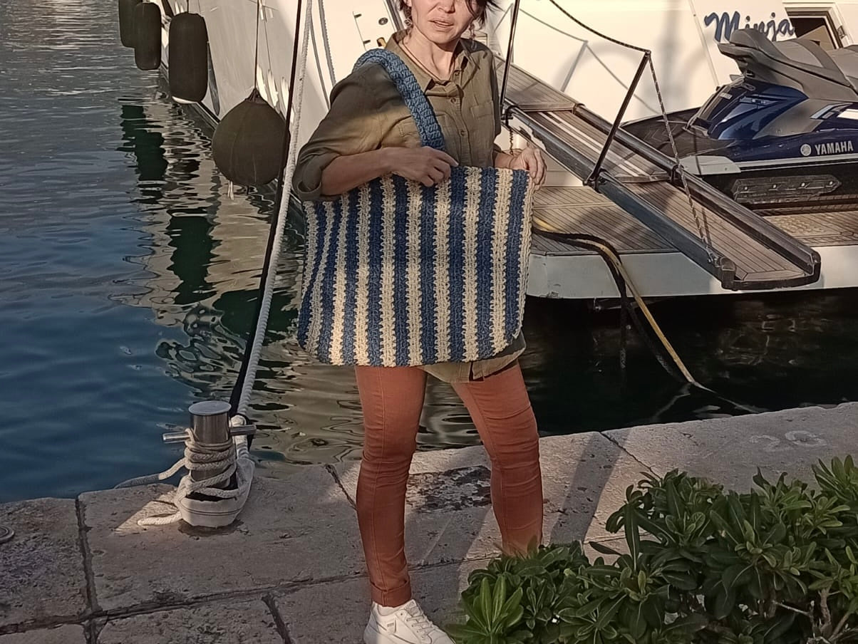 Shopper-Tasche aus Raffia