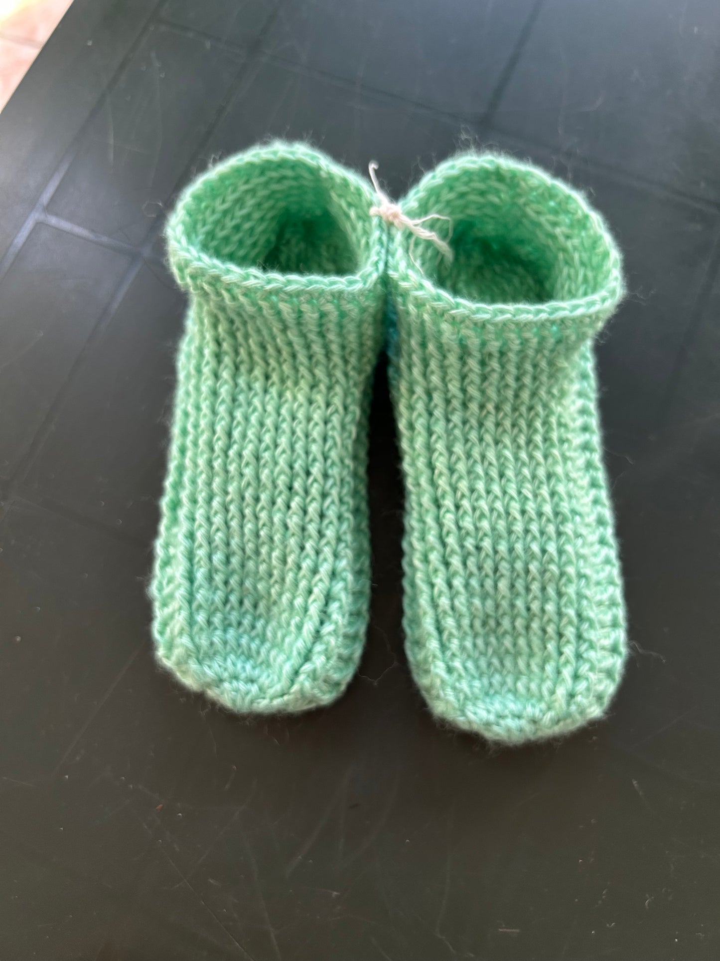 Hausschuh-Socken aus Merinowolle & Seide