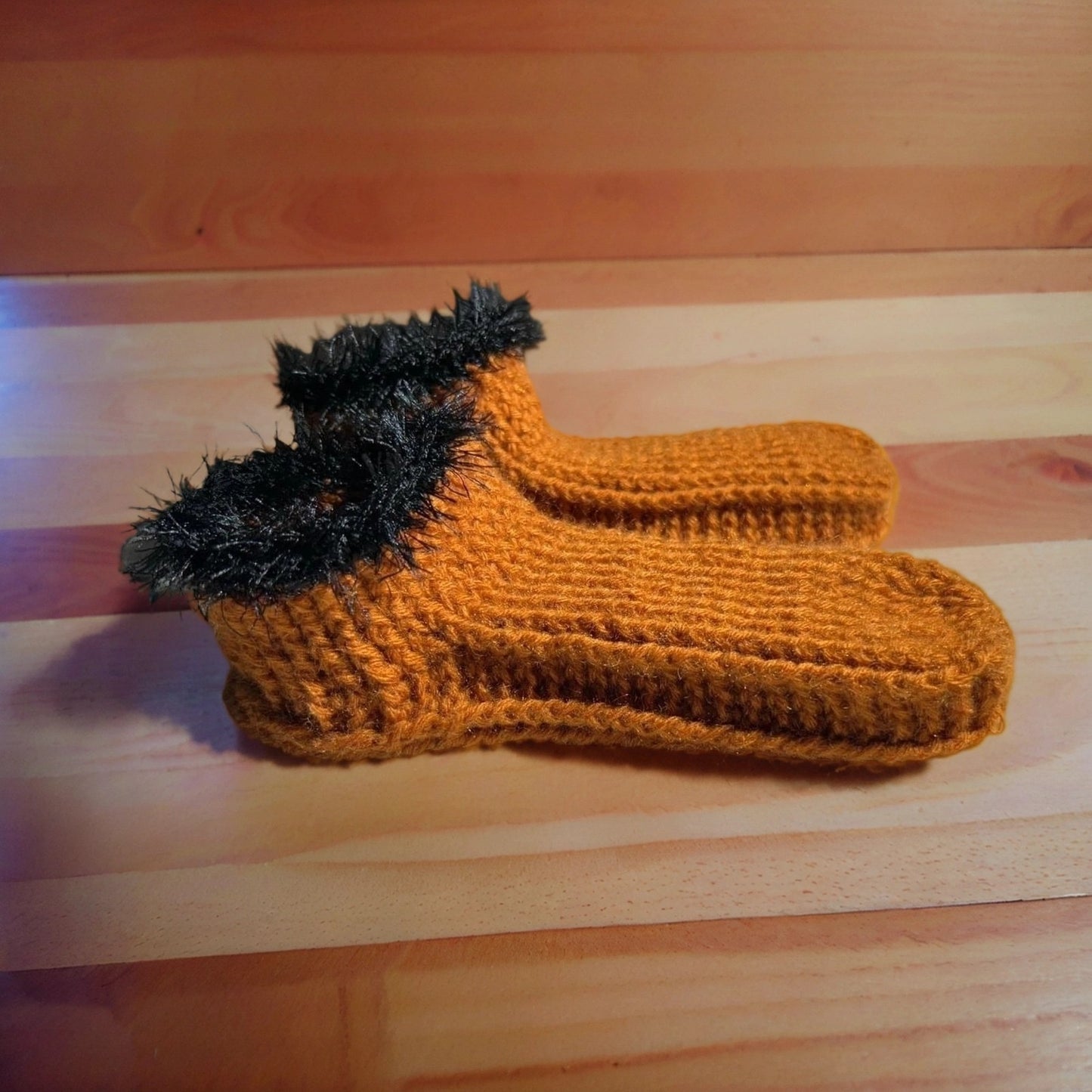 Hausschuh-Socken aus Angora & Acryl